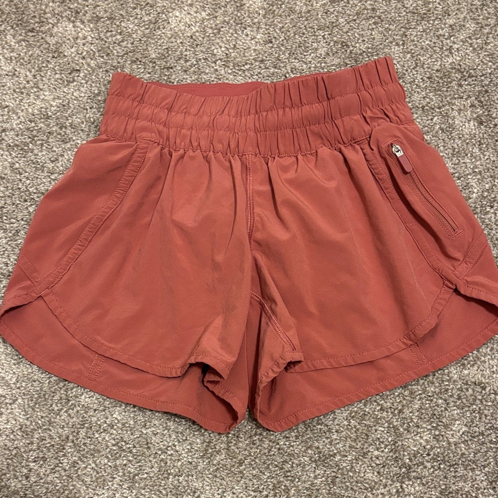 Lululemon Tracker Shorts - Picture 2 of 5